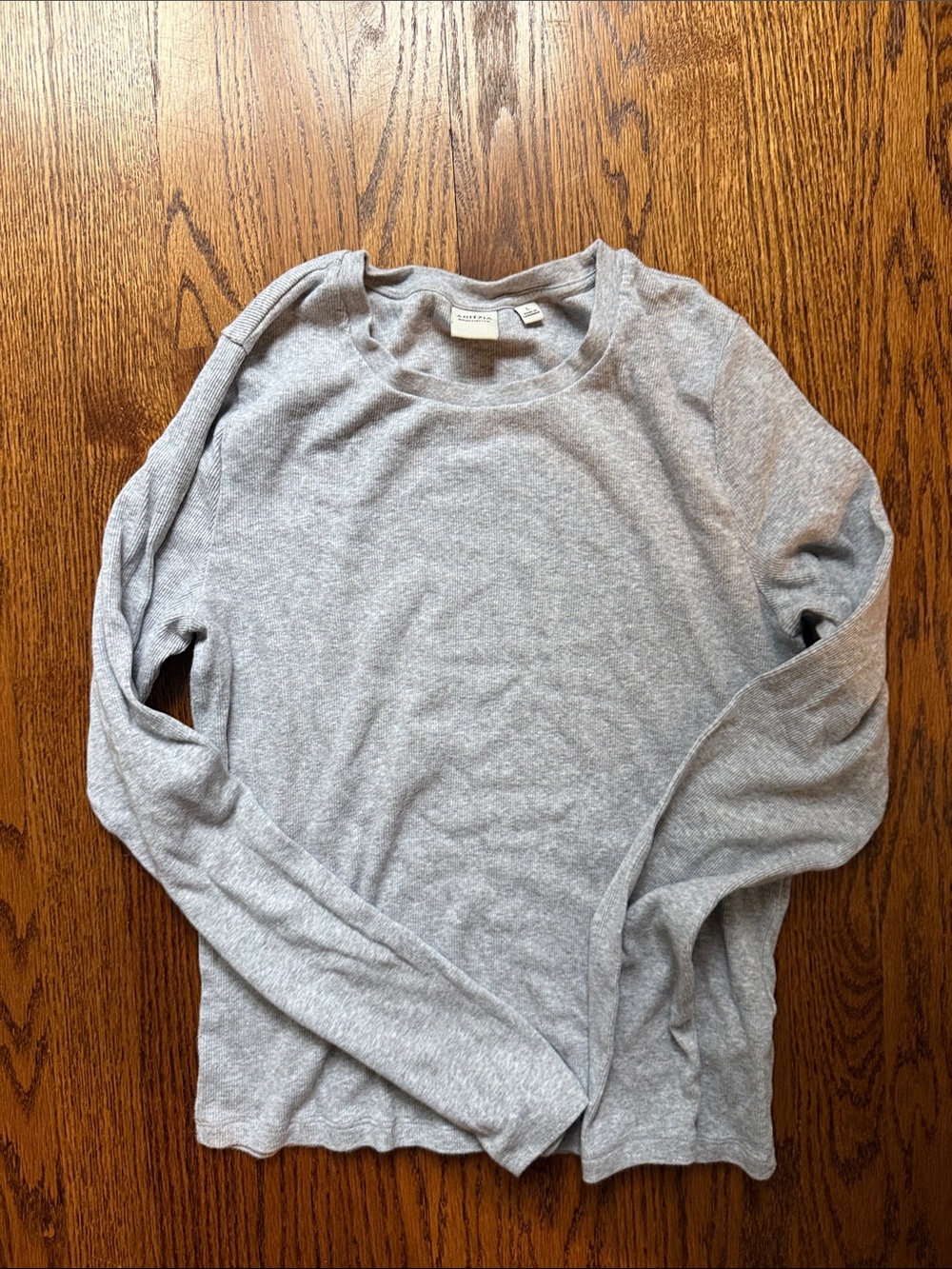 Aritzia Light Heather Gray Long Sleeve Crew Tee